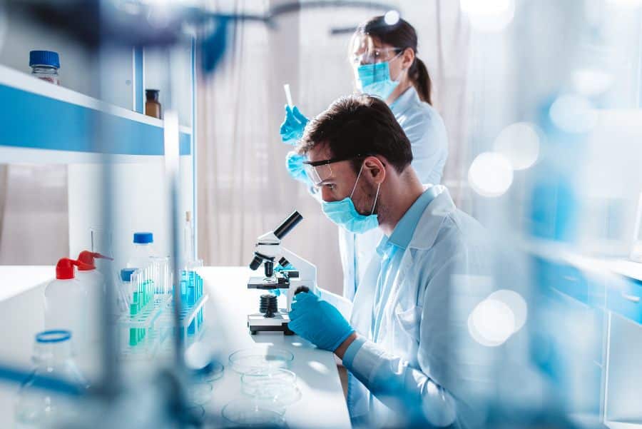 Combine programme for CTR and IVDR. Laboratory technicians